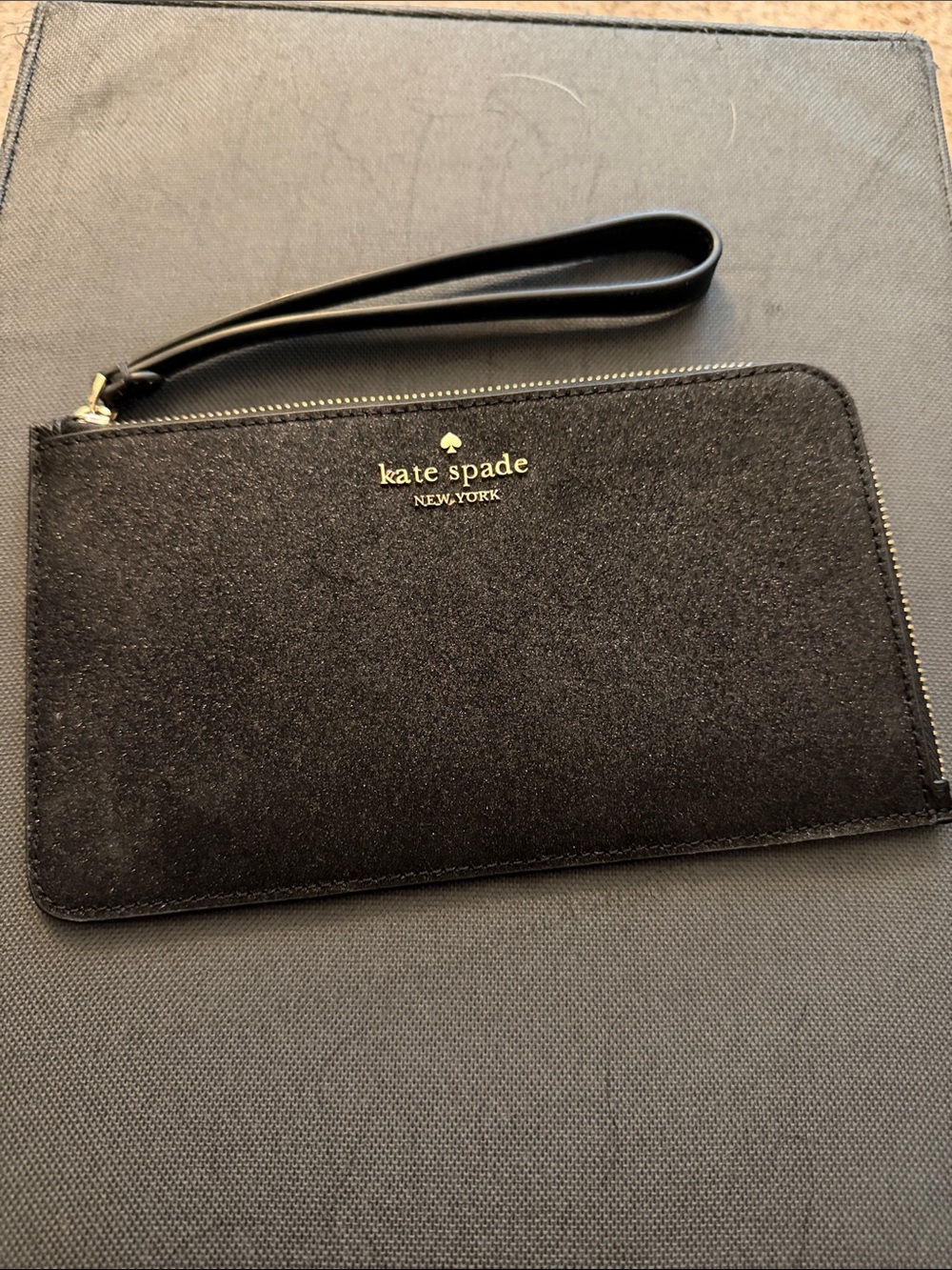 Kate Spade ♠️ Wristlet